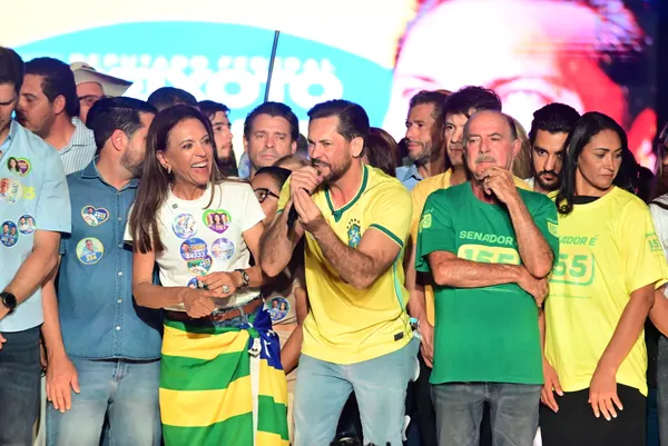 Inauguração da campanha — foto 247