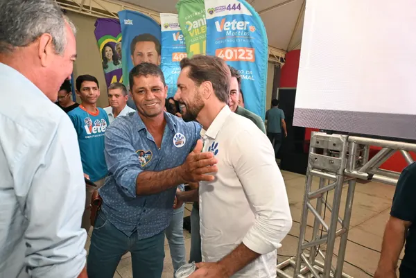 Lançamento da candidatura com o deputado Veter Martins — foto 6