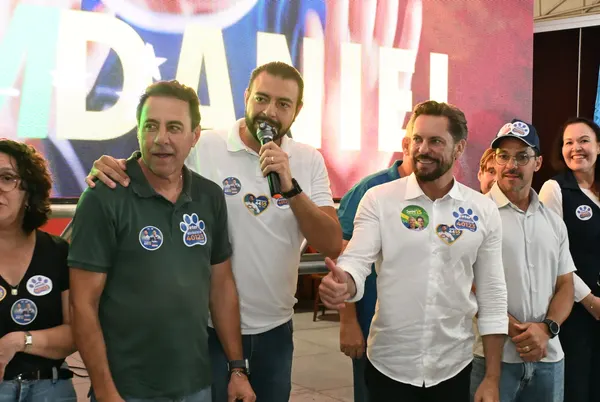 Lançamento da candidatura com o deputado Veter Martins — foto 8