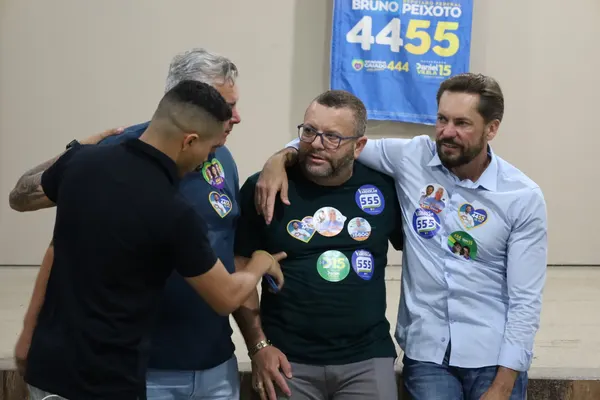 Lançamento da candidatura com o deputado Charles Bento — foto 14