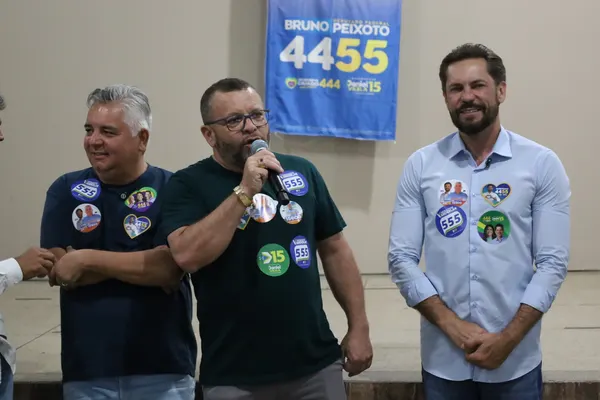 Lançamento da candidatura com o deputado Charles Bento — foto 12