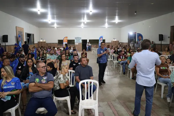 Lançamento da candidatura com o deputado Charles Bento — foto 10