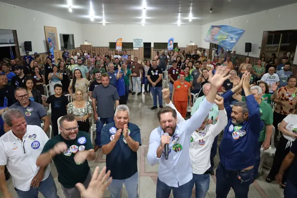 Lançamento da candidatura com o deputado Charles Bento — foto 49