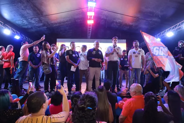 Lançamento das candidaturas de Charles Bento e Bruno Peixoto — foto 59