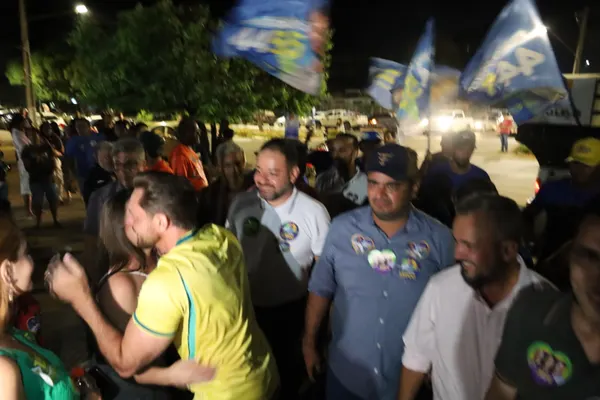 Lançamento de campanha ao lado do prefeito Dr. Fábio, vereadores e grandes lideranças — foto 10