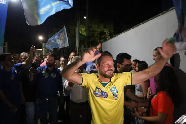 Lançamento de campanha ao lado do prefeito Dr. Fábio, vereadores e grandes lideranças — foto 19