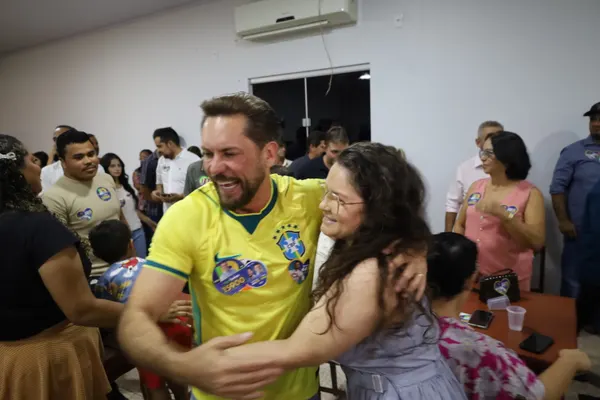 Lançamento de campanha ao lado do prefeito Dr. Fábio, vereadores e grandes lideranças — foto 24