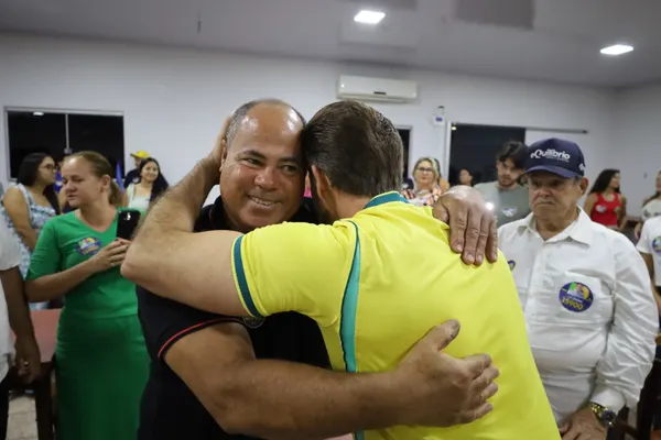 Lançamento de campanha ao lado do prefeito Dr. Fábio, vereadores e grandes lideranças — foto 30