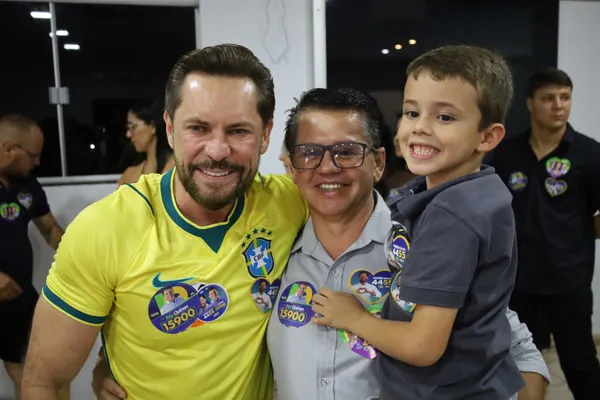 Lançamento de campanha ao lado do prefeito Dr. Fábio, vereadores e grandes lideranças — foto 35
