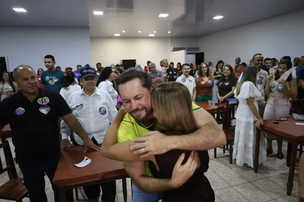 Lançamento de campanha ao lado do prefeito Dr. Fábio, vereadores e grandes lideranças — foto 39