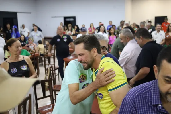 Lançamento de campanha ao lado do prefeito Dr. Fábio, vereadores e grandes lideranças — foto 44