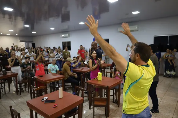 Lançamento de campanha ao lado do prefeito Dr. Fábio, vereadores e grandes lideranças — foto 50