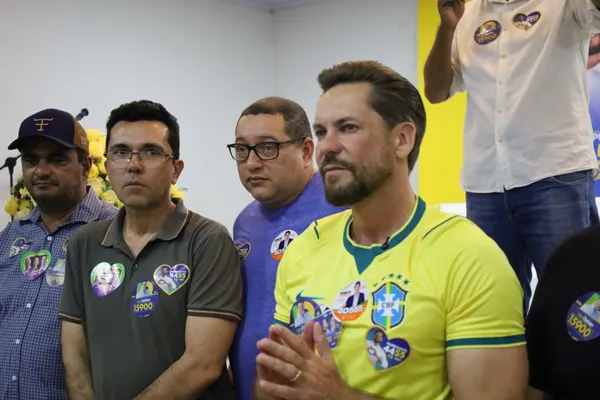 Lançamento de campanha ao lado do prefeito Dr. Fábio, vereadores e grandes lideranças — foto 56