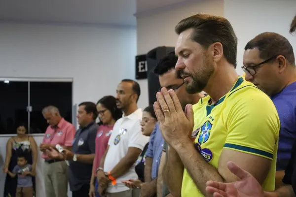 Lançamento de campanha ao lado do prefeito Dr. Fábio, vereadores e grandes lideranças — foto 57