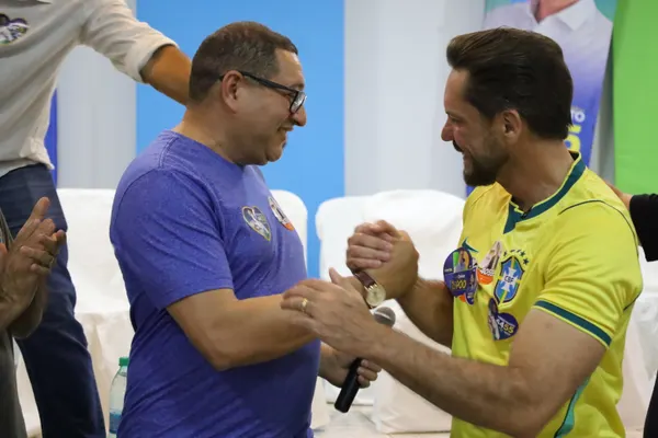 Lançamento de campanha ao lado do prefeito Dr. Fábio, vereadores e grandes lideranças — foto 82