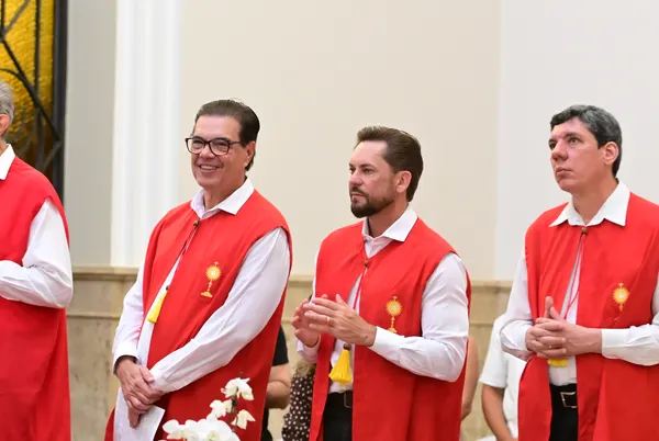 MISSA NA CATEDRAL — foto 16