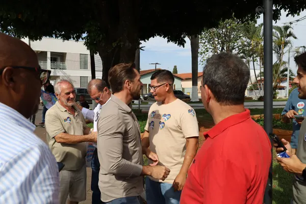 — Reunião com lideranças em Goiandira e uma passada rápida pela cidade. — foto 39