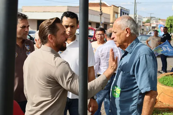 — Reunião com lideranças em Goiandira e uma passada rápida pela cidade. — foto 34