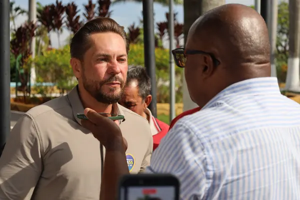 — Reunião com lideranças em Goiandira e uma passada rápida pela cidade. — foto 35
