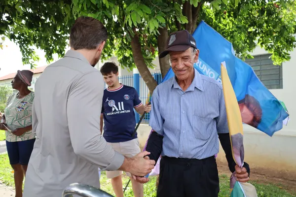 — Reunião com lideranças em Goiandira e uma passada rápida pela cidade. — foto 14