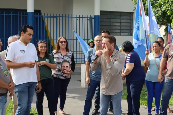 — Reunião com lideranças em Goiandira e uma passada rápida pela cidade. — foto 7