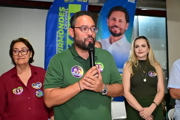 Reunião com Virmondes, na casa da Ângela — foto 3