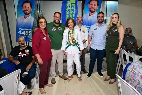 Reunião com Virmondes, na casa da Ângela — foto 8