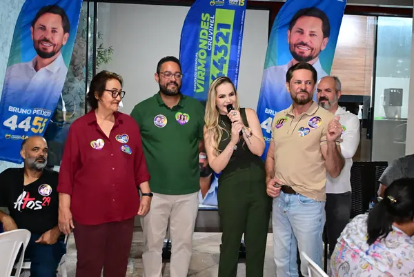 Reunião com Virmondes, na casa da Ângela — foto 10
