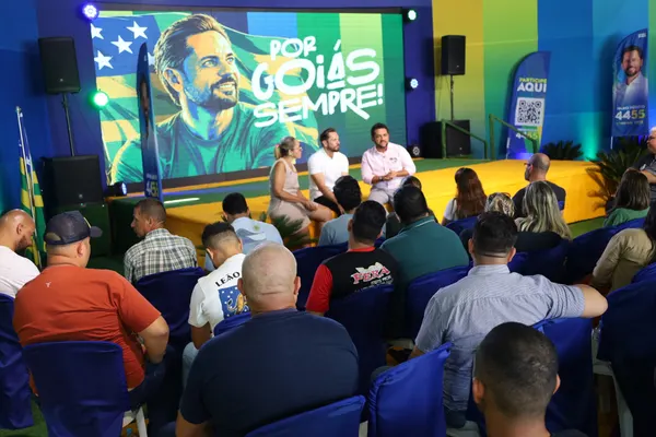 Reunião com o deputado Júlio Pina e 30 lideranças — foto 21