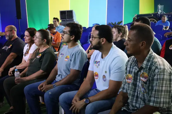 Reunião com o deputado Júlio Pina e 30 lideranças — foto 20