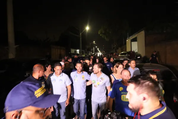 Reunião em Águas Lindas de Goiás — foto 10