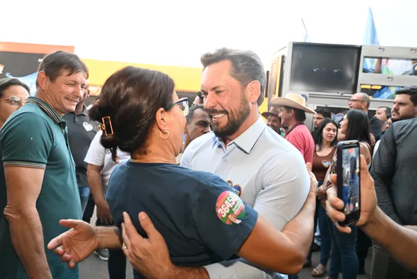Reunião com o deputado Karlos Cabral, a prefeita Maysa e lideranças — foto 10