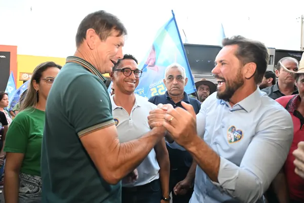 Reunião com o deputado Karlos Cabral, a prefeita Maysa e lideranças — foto 12