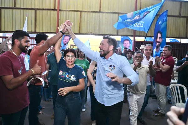 Reunião com o deputado Karlos Cabral, a prefeita Maysa e lideranças — foto 14