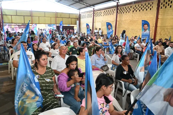 Reunião com o deputado Karlos Cabral, a prefeita Maysa e lideranças — foto 21