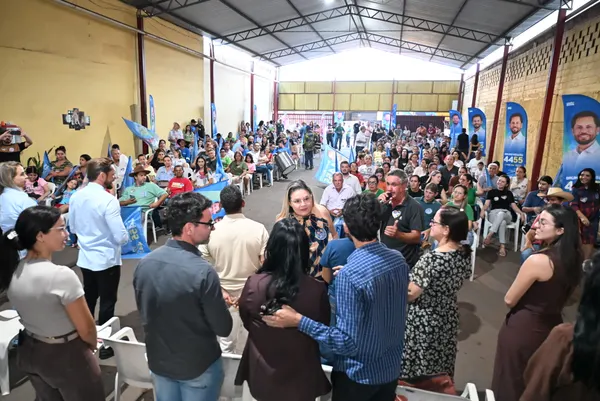 Reunião com o deputado Karlos Cabral, a prefeita Maysa e lideranças — foto 27