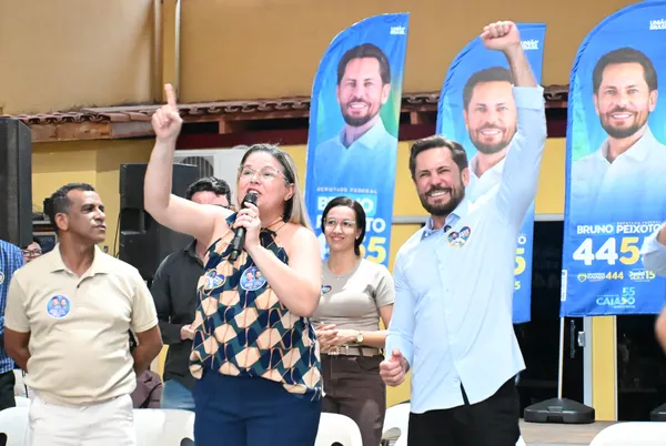 Reunião com o deputado Karlos Cabral, a prefeita Maysa e lideranças — foto 30