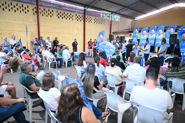 Reunião com o deputado Karlos Cabral, a prefeita Maysa e lideranças — foto 31
