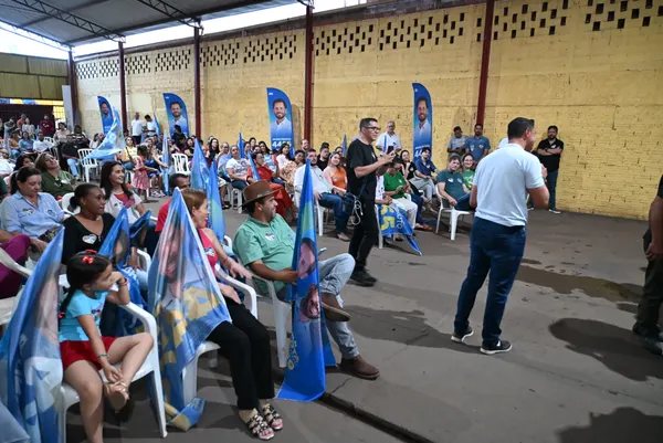 Reunião com o deputado Karlos Cabral, a prefeita Maysa e lideranças — foto 32
