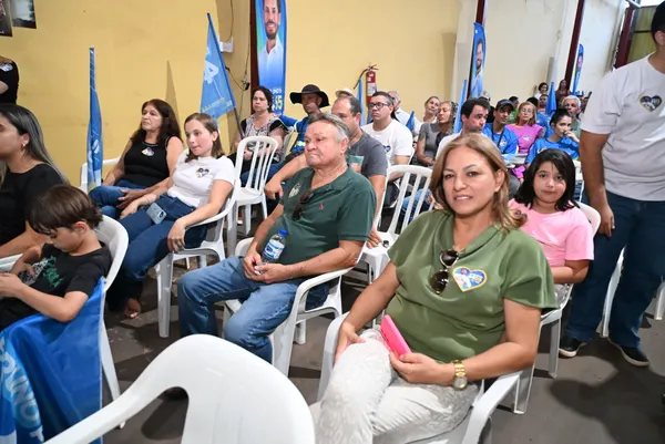 Reunião com o deputado Karlos Cabral, a prefeita Maysa e lideranças — foto 33