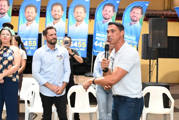 Reunião com o deputado Karlos Cabral, a prefeita Maysa e lideranças — foto 35