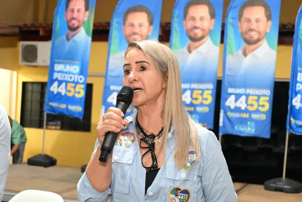 Reunião com o deputado Karlos Cabral, a prefeita Maysa e lideranças — foto 36