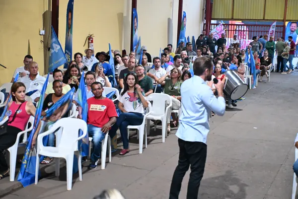 Reunião com o deputado Karlos Cabral, a prefeita Maysa e lideranças — foto 40