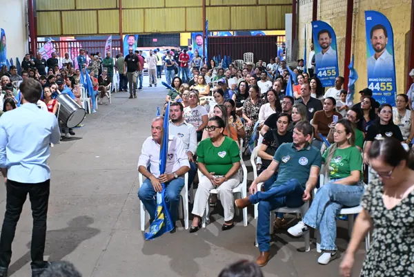 Reunião com o deputado Karlos Cabral, a prefeita Maysa e lideranças — foto 41