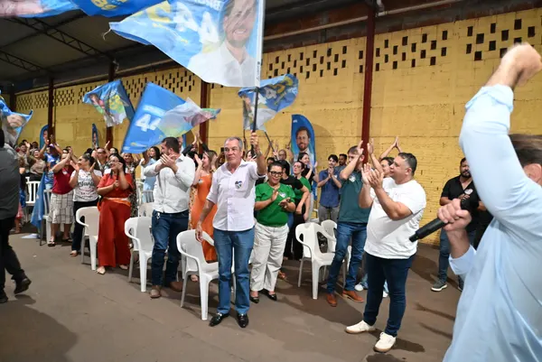 Reunião com o deputado Karlos Cabral, a prefeita Maysa e lideranças — foto 50