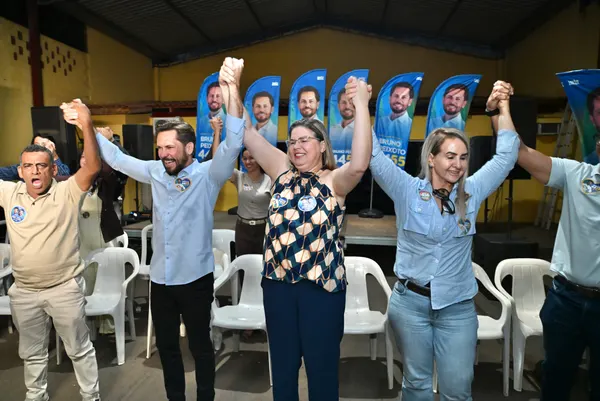 Reunião com o deputado Karlos Cabral, a prefeita Maysa e lideranças — foto 52