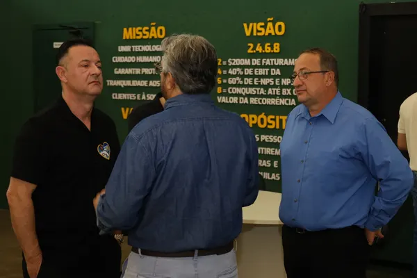 Reunião com diretores e colaboradores da New Line — foto 13
