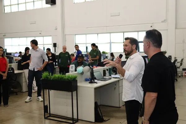 Reunião com diretores e colaboradores da New Line — foto 6
