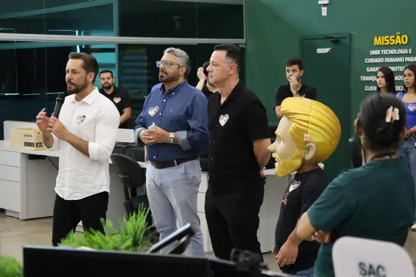 Reunião com diretores e colaboradores da New Line — foto 4