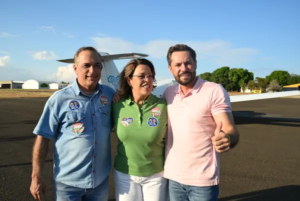 Reunião política e carreata lançamento da campanha dê Rosângela Rezende